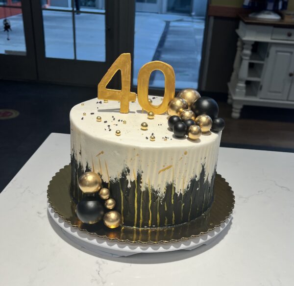 black and gold cake 2