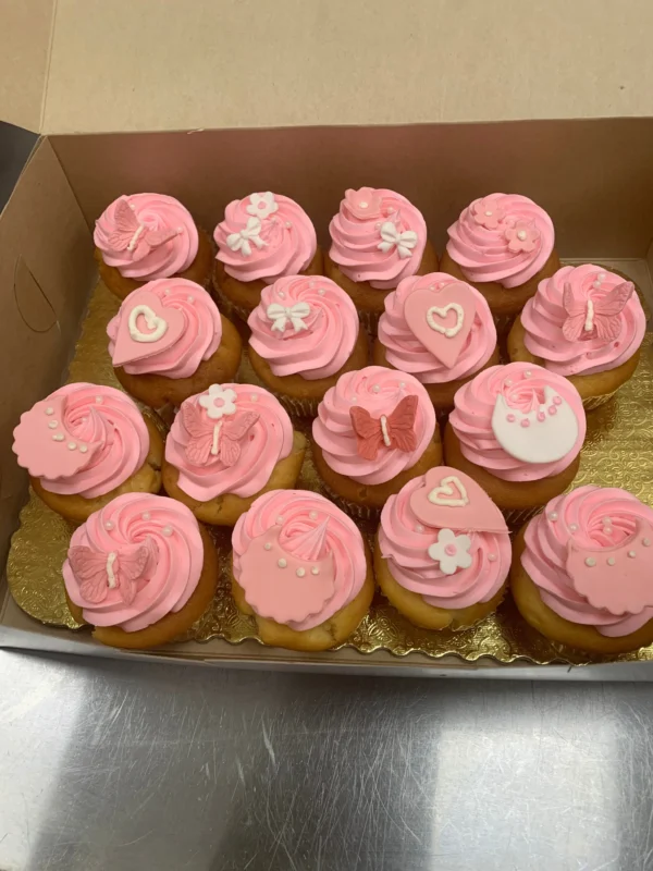 baby shower cupcakes